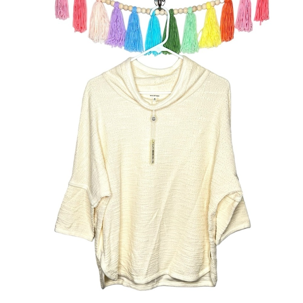 Max Studio Textured Cream Swoop Neck Sweater Blouse Size Medium NWT